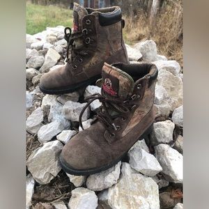 BRAHMA low top boots size: 4 1/2  style no. 7066804